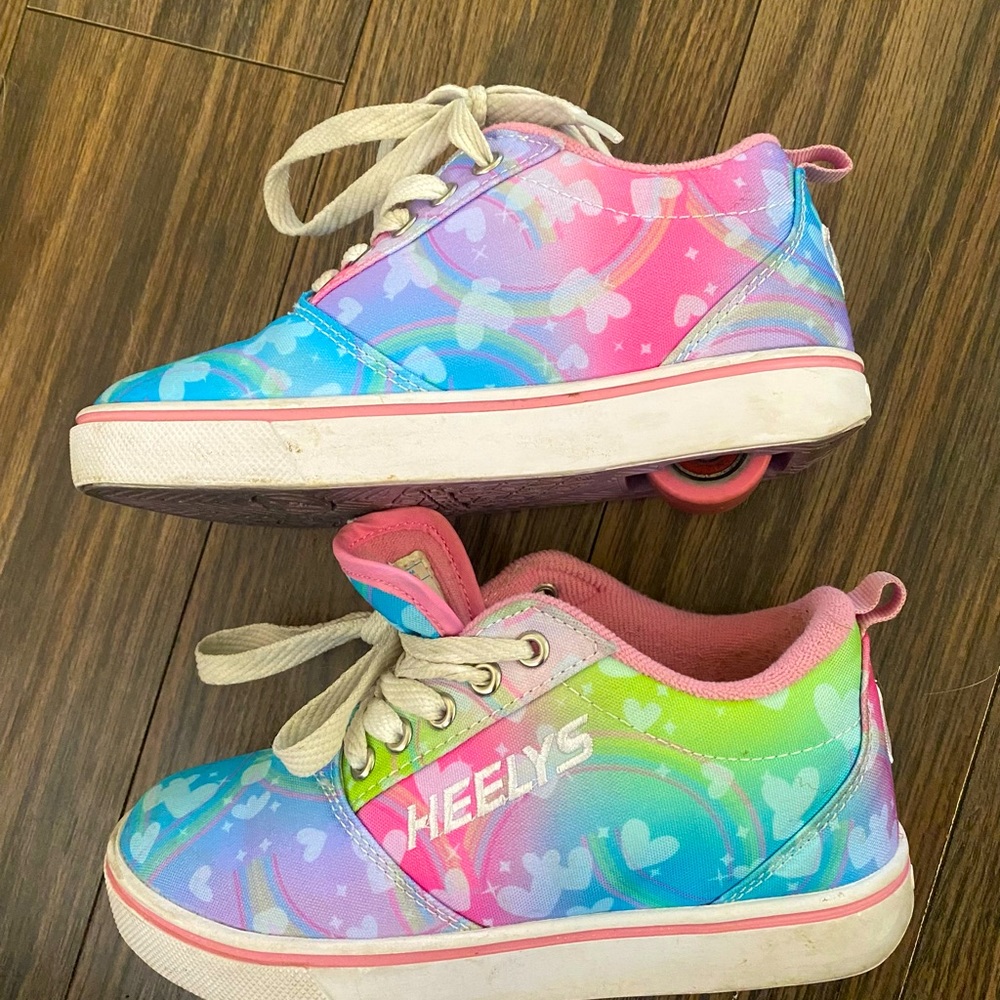 Heely’s youth size 1